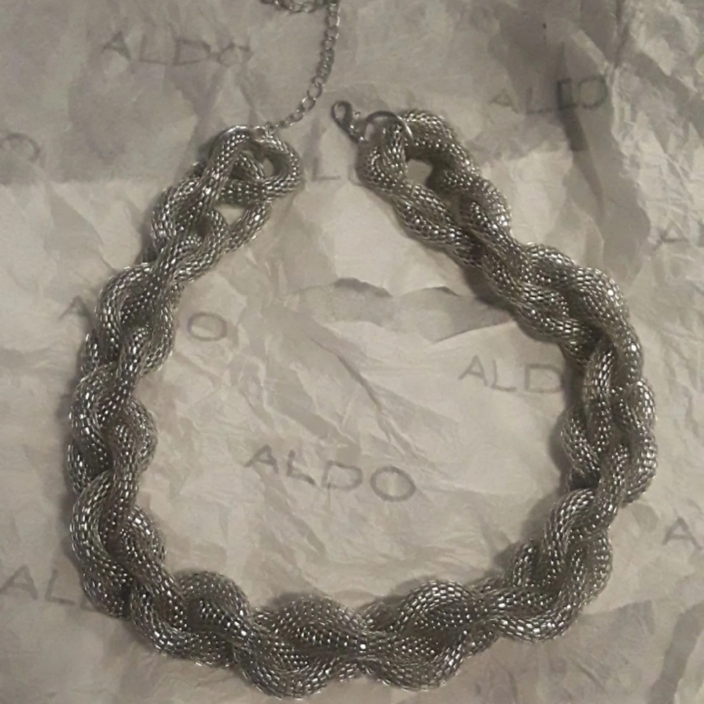 Aldo necklace
